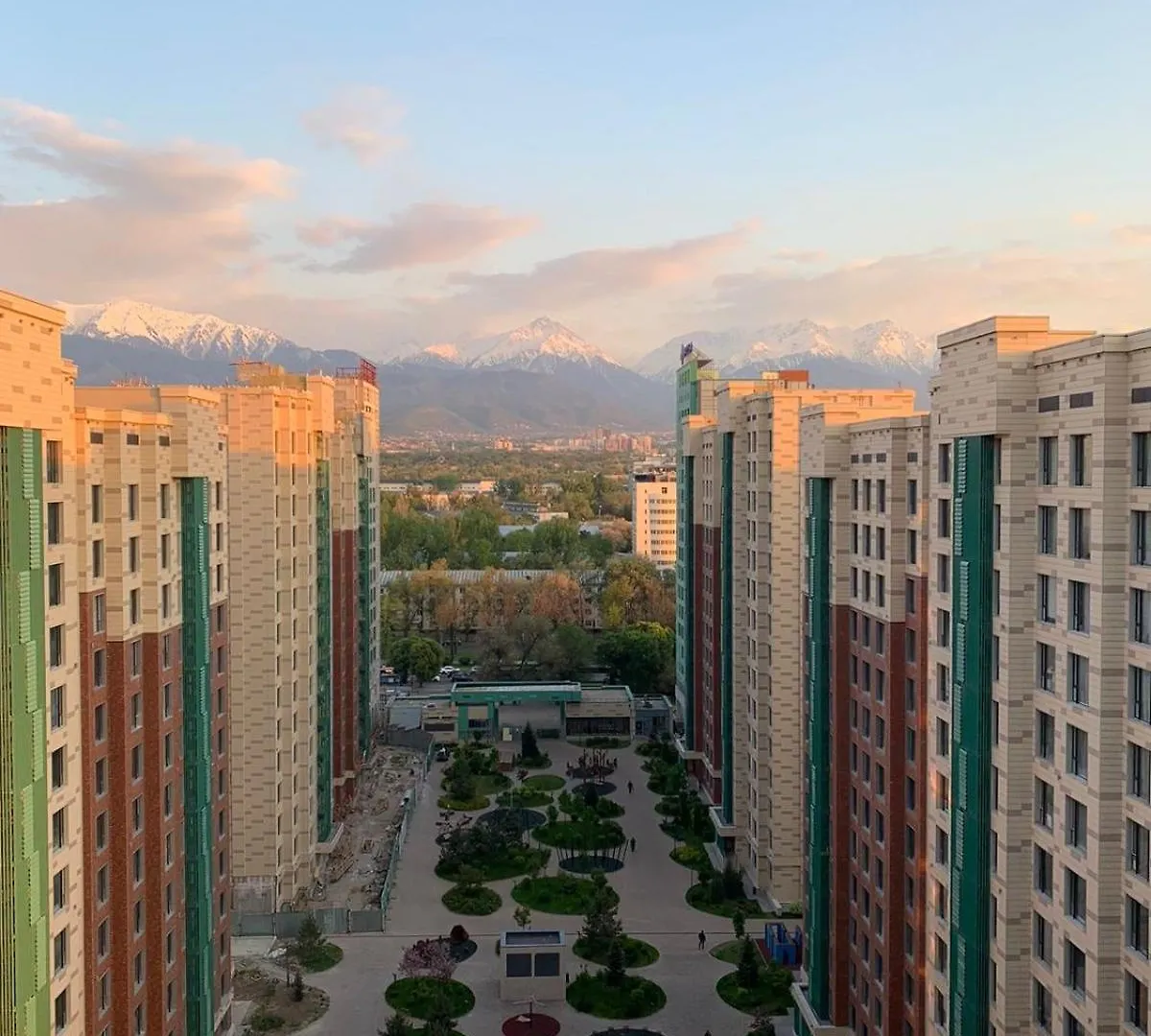 La Vista Apartment С Видом На Горы Almaty